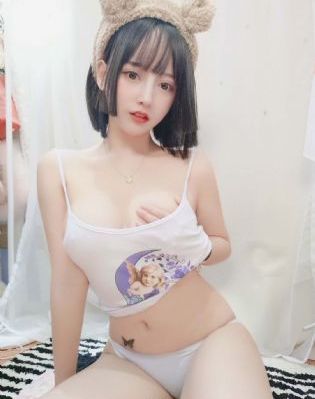 小莹嗯啊翁止熄痒_超清超清免费观看