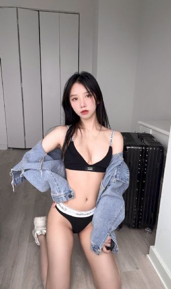 天天摸av_720全集免费观看