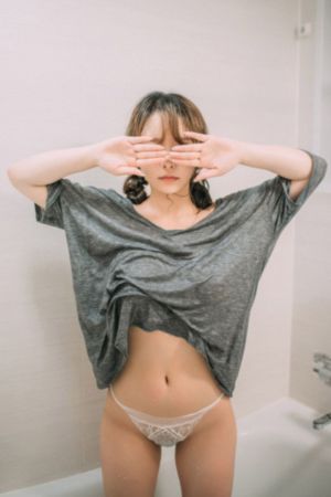 亚洲辣妹嘘嘘撒尿_日本电影在线