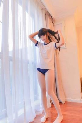国产ts余喵喵白丝秘书制服_国产剧在线视频观看