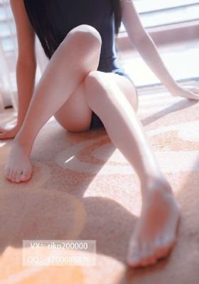 欧美一级AA片自慰喷水_蓝光版中文字幕包